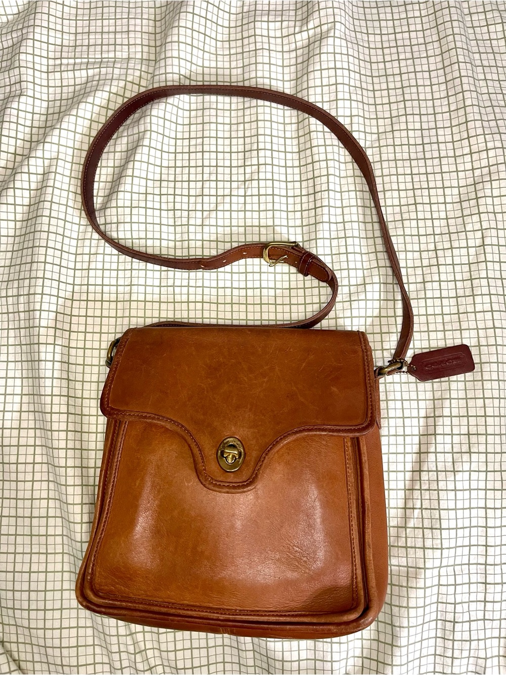 Vintage Coach pre 1994 Shelton Shoulder Bag